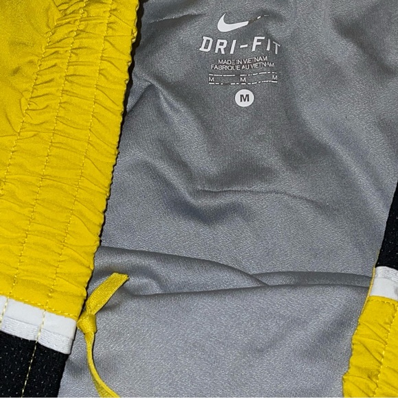 Nike Running shorts - Picture 5 of 10